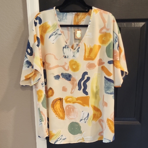 🩶Abstract Print V-Neck Women's Top - Picture 1 of 3